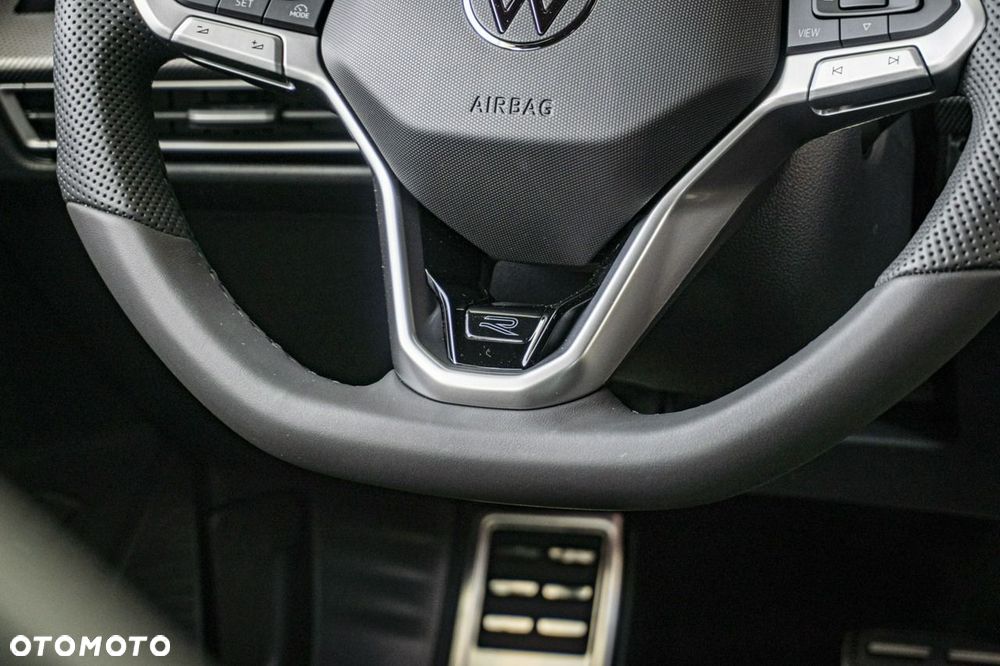 Volkswagen Golf - 23