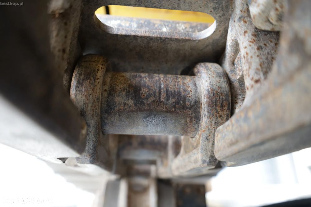 Komatsu PC210LC-11 - 38
