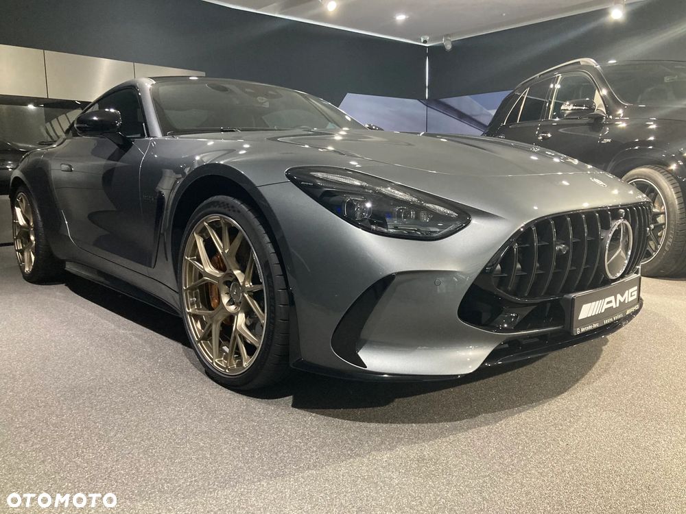 Mercedes-Benz AMG GT - 13