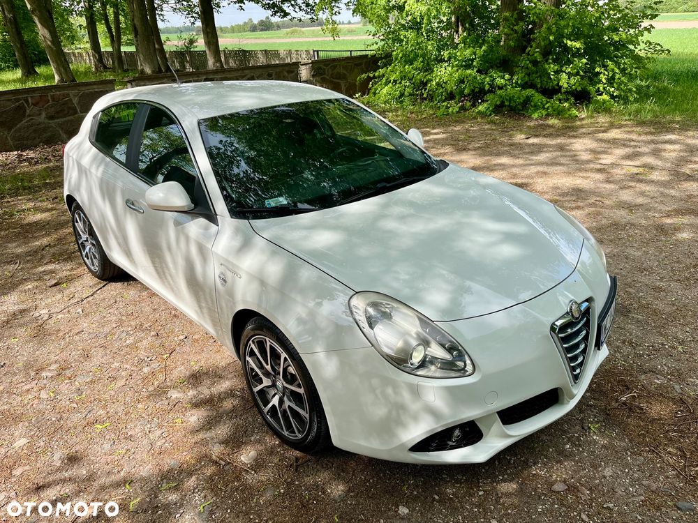 Alfa Romeo Giulietta 2.0 JTDM 16V Turismo - 16