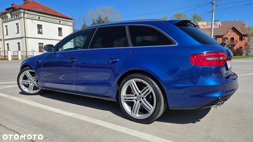 Audi A4 Avant 2.0 TDI DPF clean diesel S line Sportpaket - 8