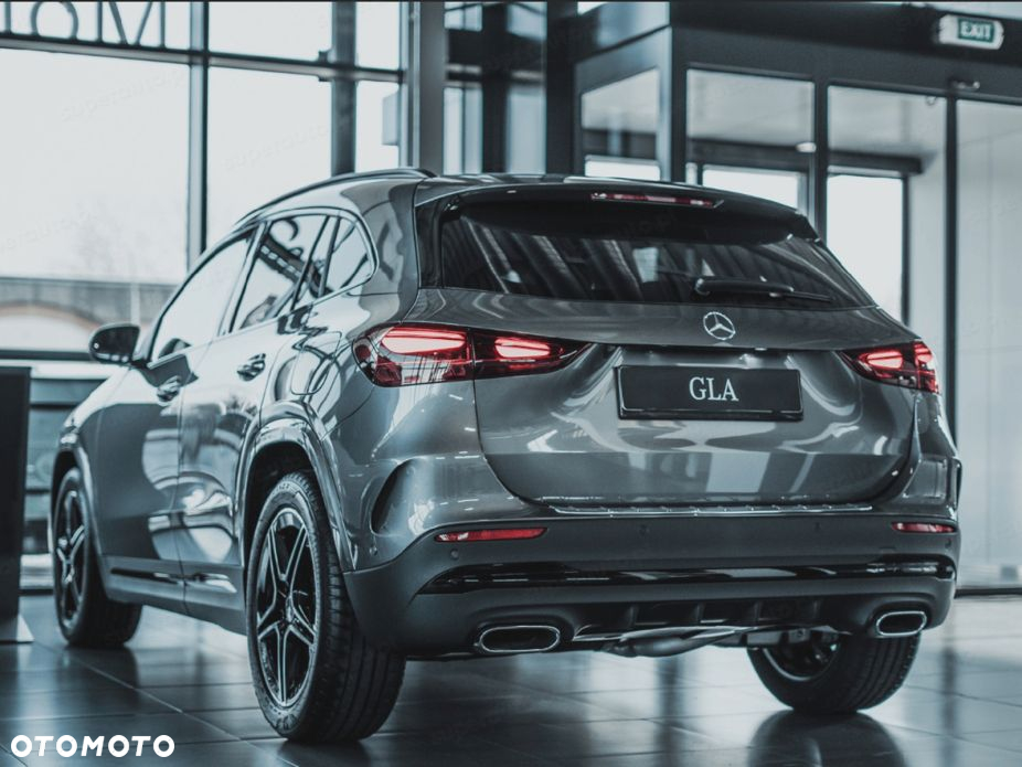 Mercedes-Benz GLA 200 AMG Line - 5