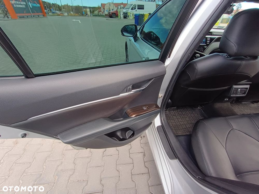 Toyota Camry 2.5 Hybrid Comfort CVT - 15