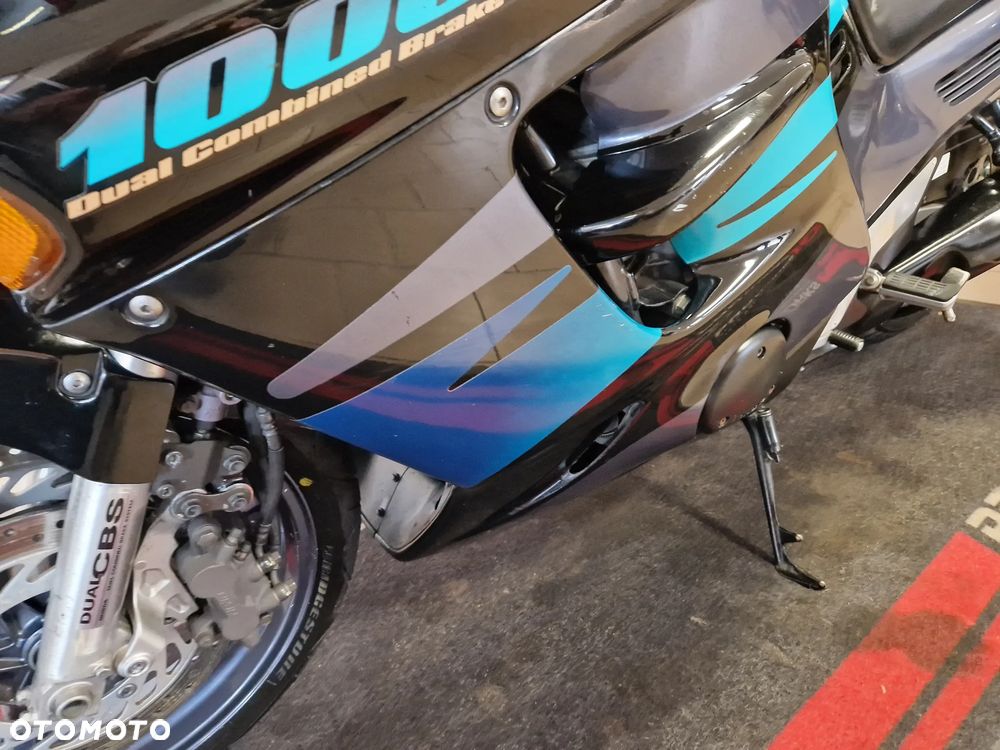 Honda CBR - 23