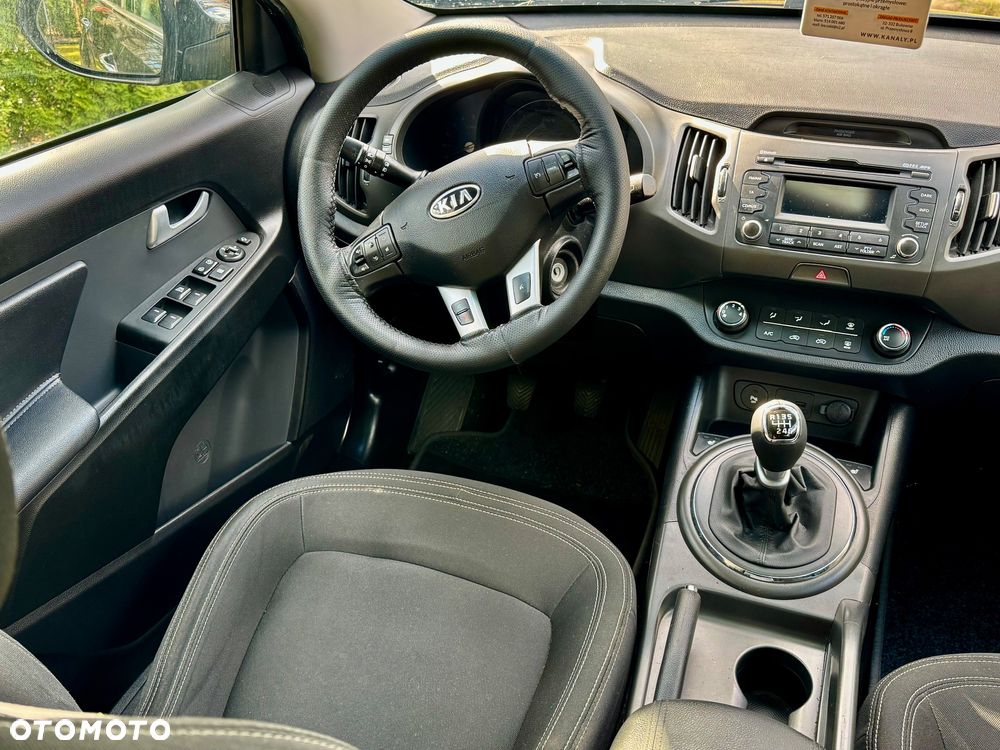 Kia Sportage 2.0 CRDI AWD Fifa World Cup Edition - 5