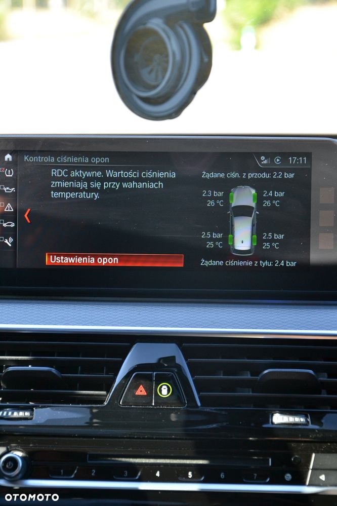 BMW Seria 5 520d M Sport - 27