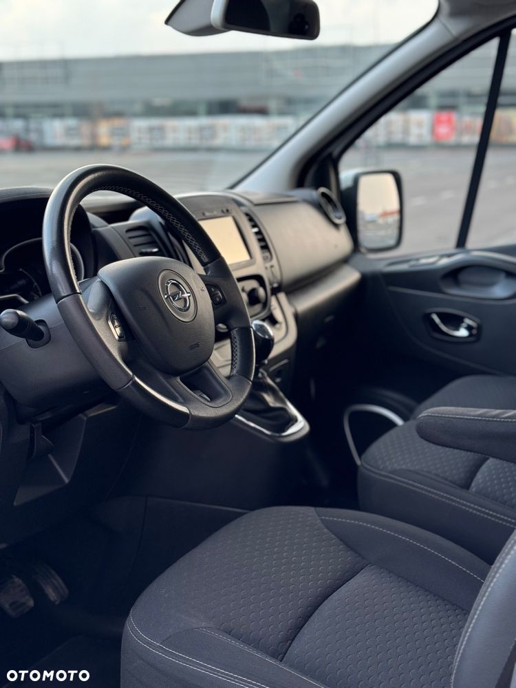 Opel Vivaro - 12