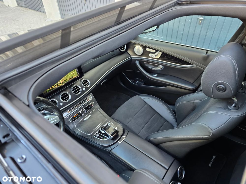 Mercedes-Benz Klasa E 220 d 4-Matic AMG - 22