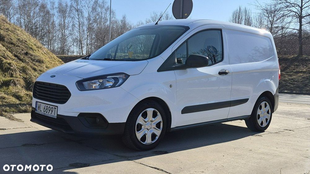 Ford Transit Courier - 1