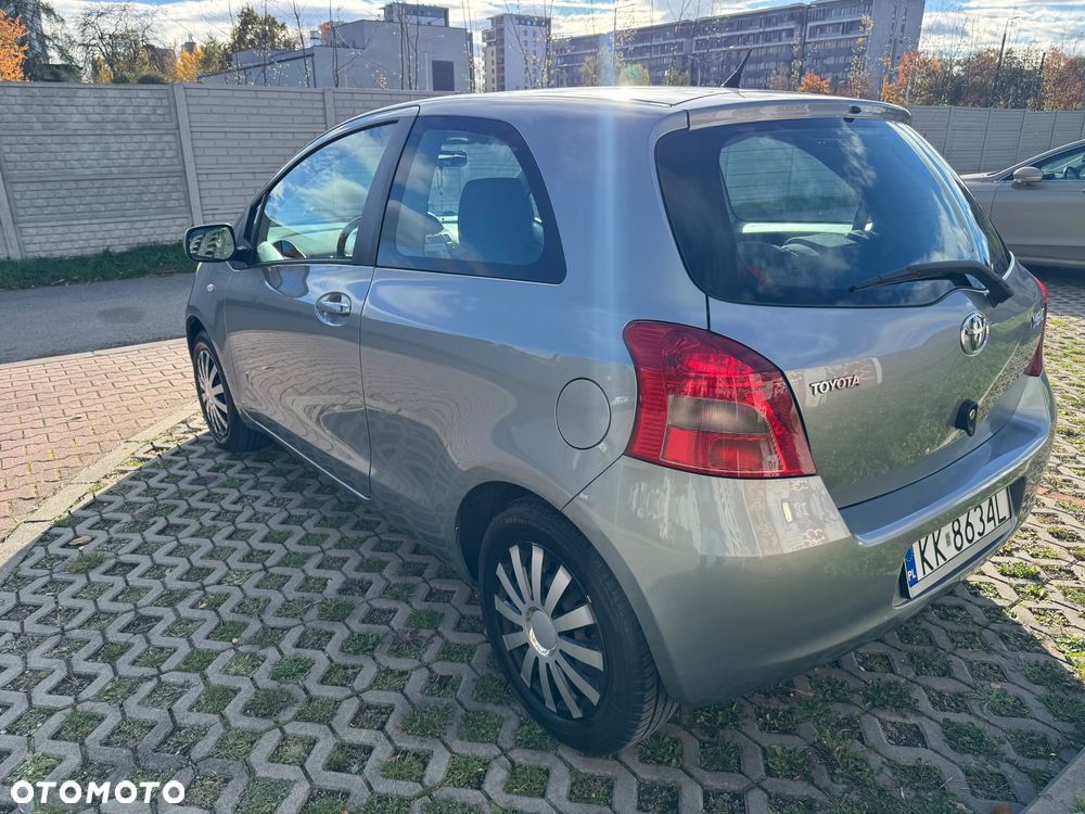 Toyota Yaris - 6