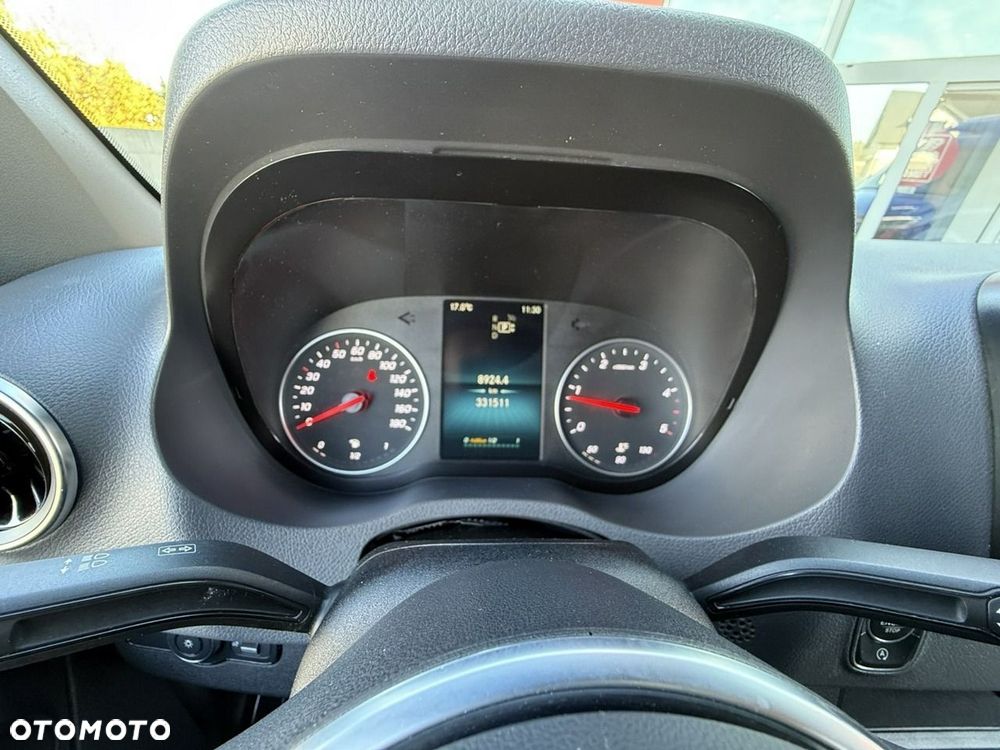 Mercedes-Benz Sprinter - 31