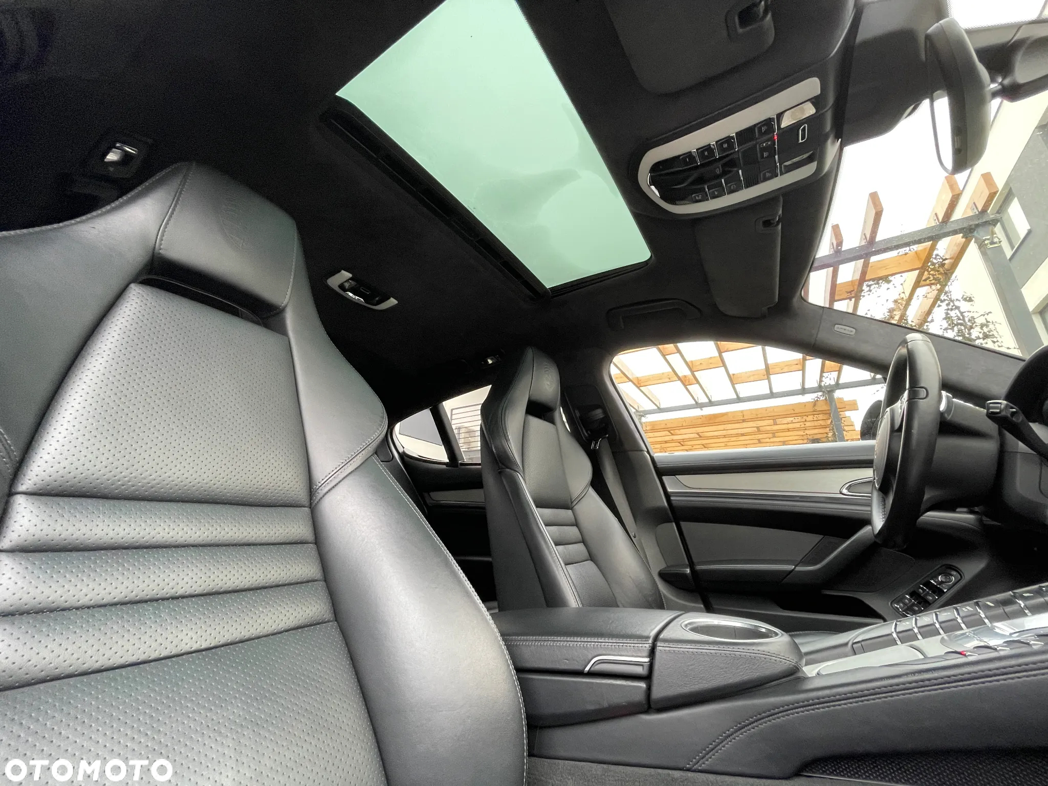 Porsche Panamera Turbo - 22