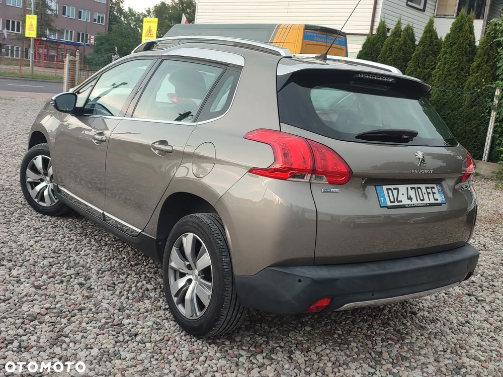 Peugeot 2008 1.2 Pure Tech GPF Allure S&S EAT6 - 2