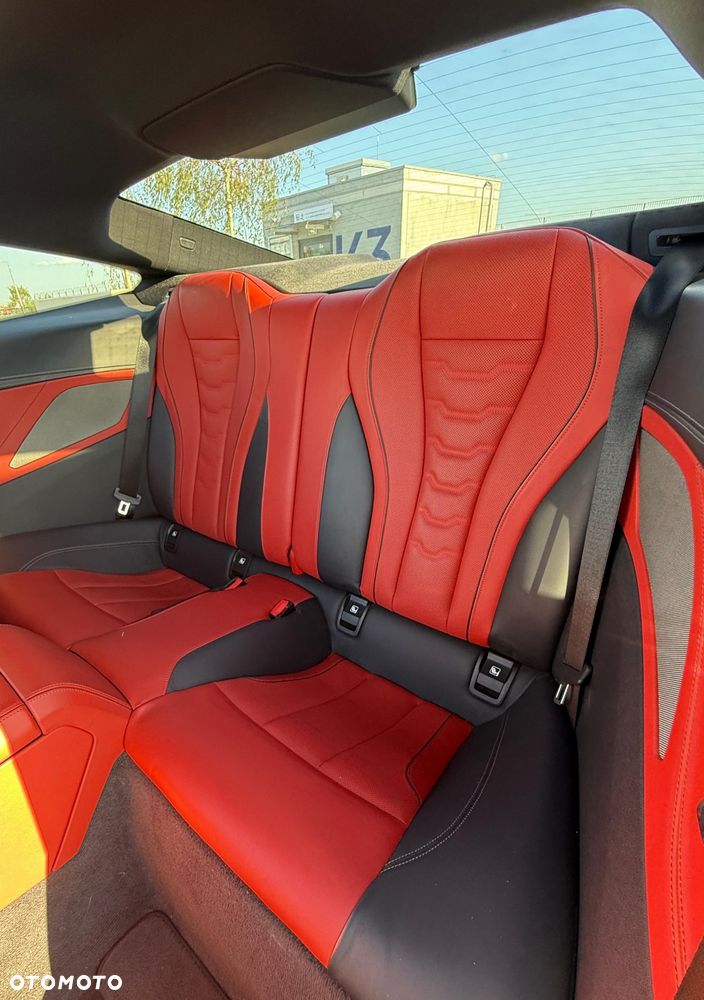 BMW Seria 8 - 25
