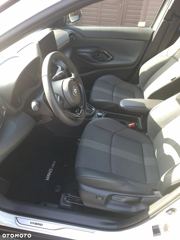 Toyota Yaris Cross - 19