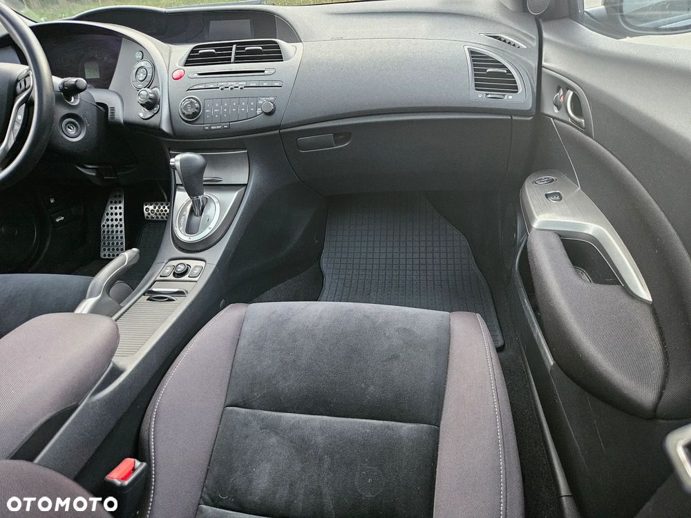 Honda Civic 1.8 Executive - 18
