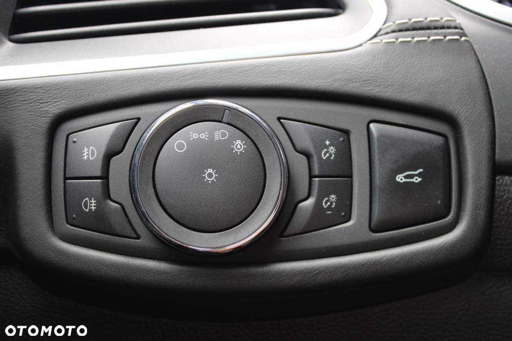 Ford S-Max - 37