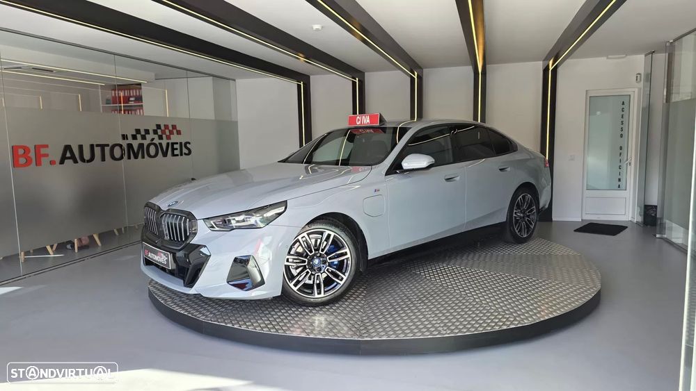 BMW 530 e Pack Desportivo M - 2