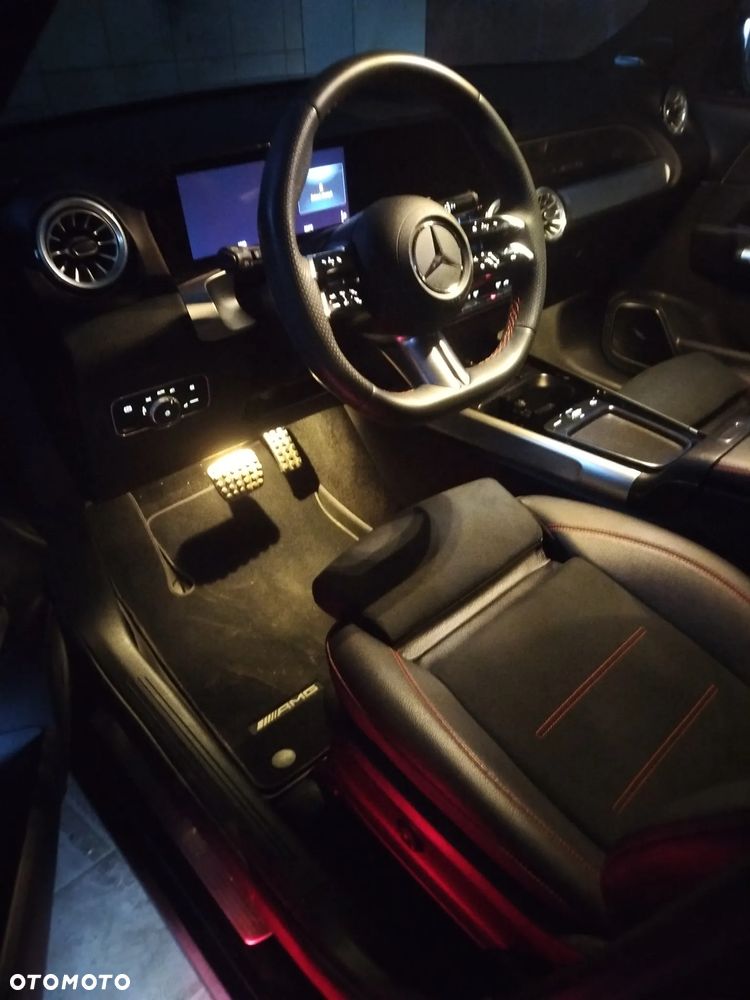 Mercedes-Benz GLB - 14