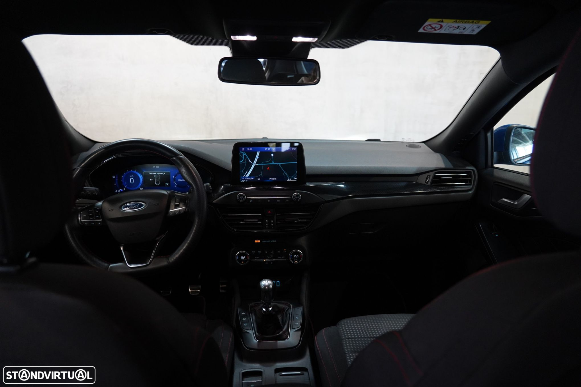 Ford Focus 1.0 EcoBoost ST-Line - 23