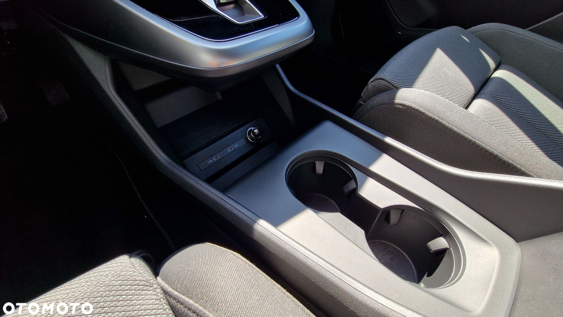 Audi Q4 - 30