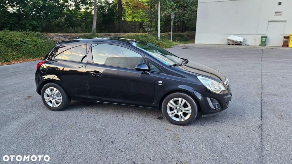 Opel Corsa 1.4 16V Satellite - 11