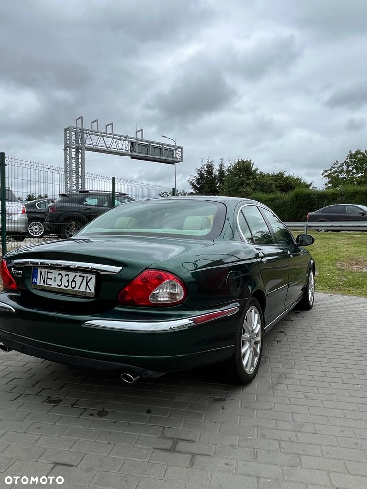 Jaguar X-Type - 4