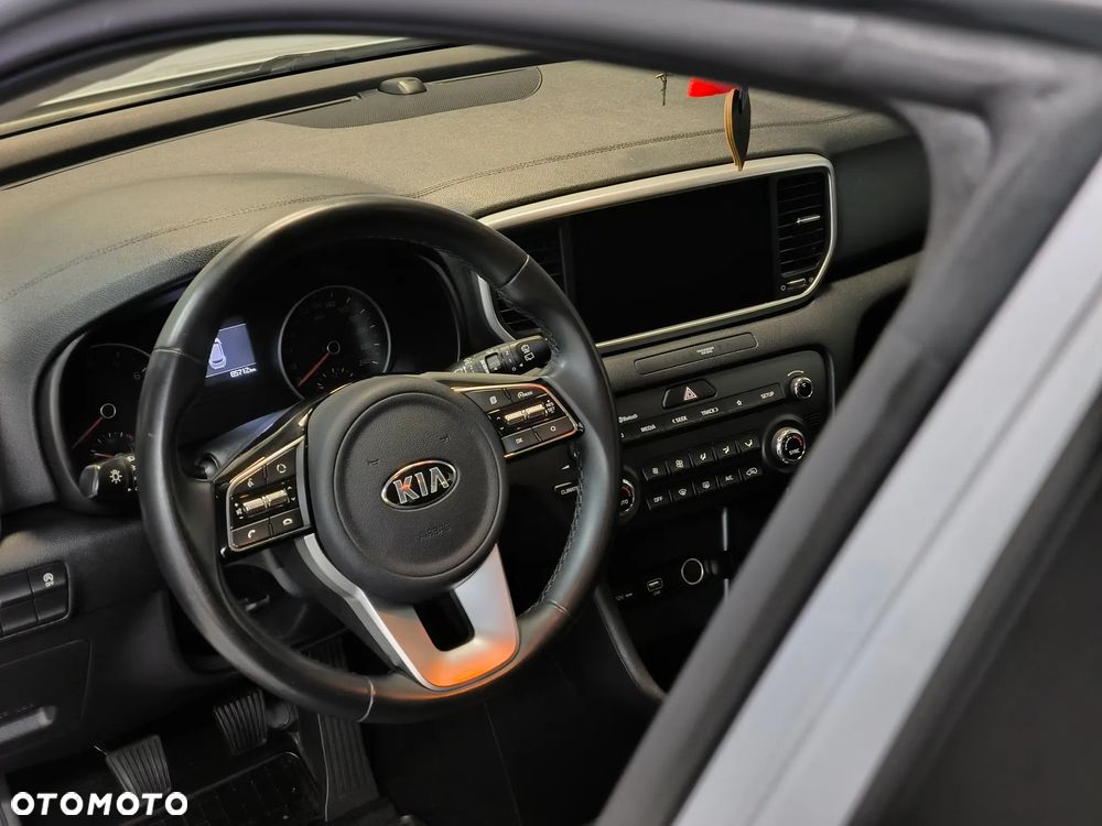 Kia Sportage 1.6 GDI M 2WD - 24