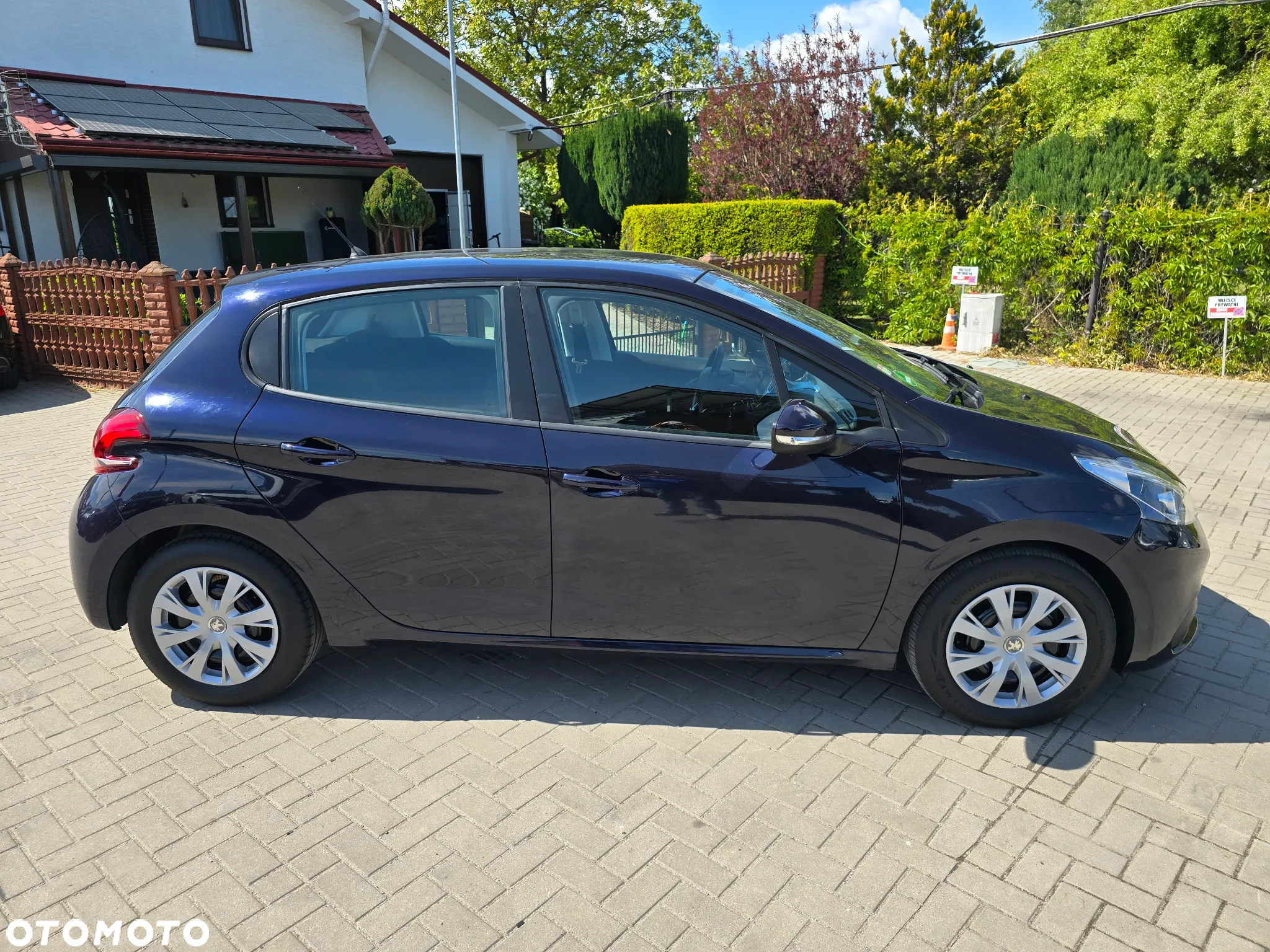 Peugeot 208 - 3