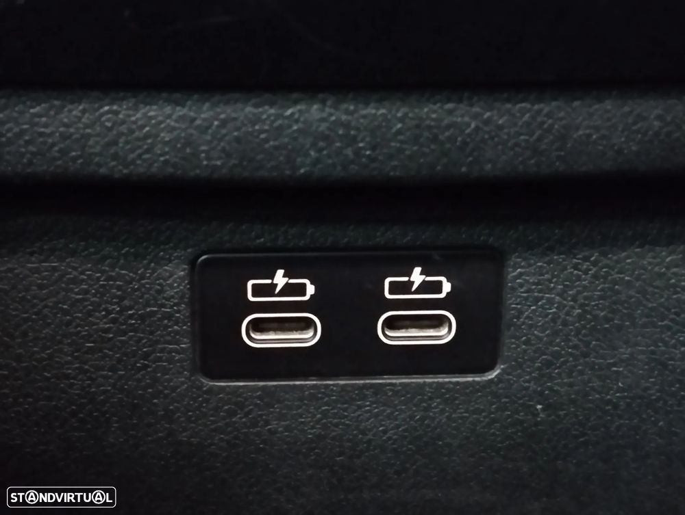 BMW 116 d Pack Desportivo M - 13