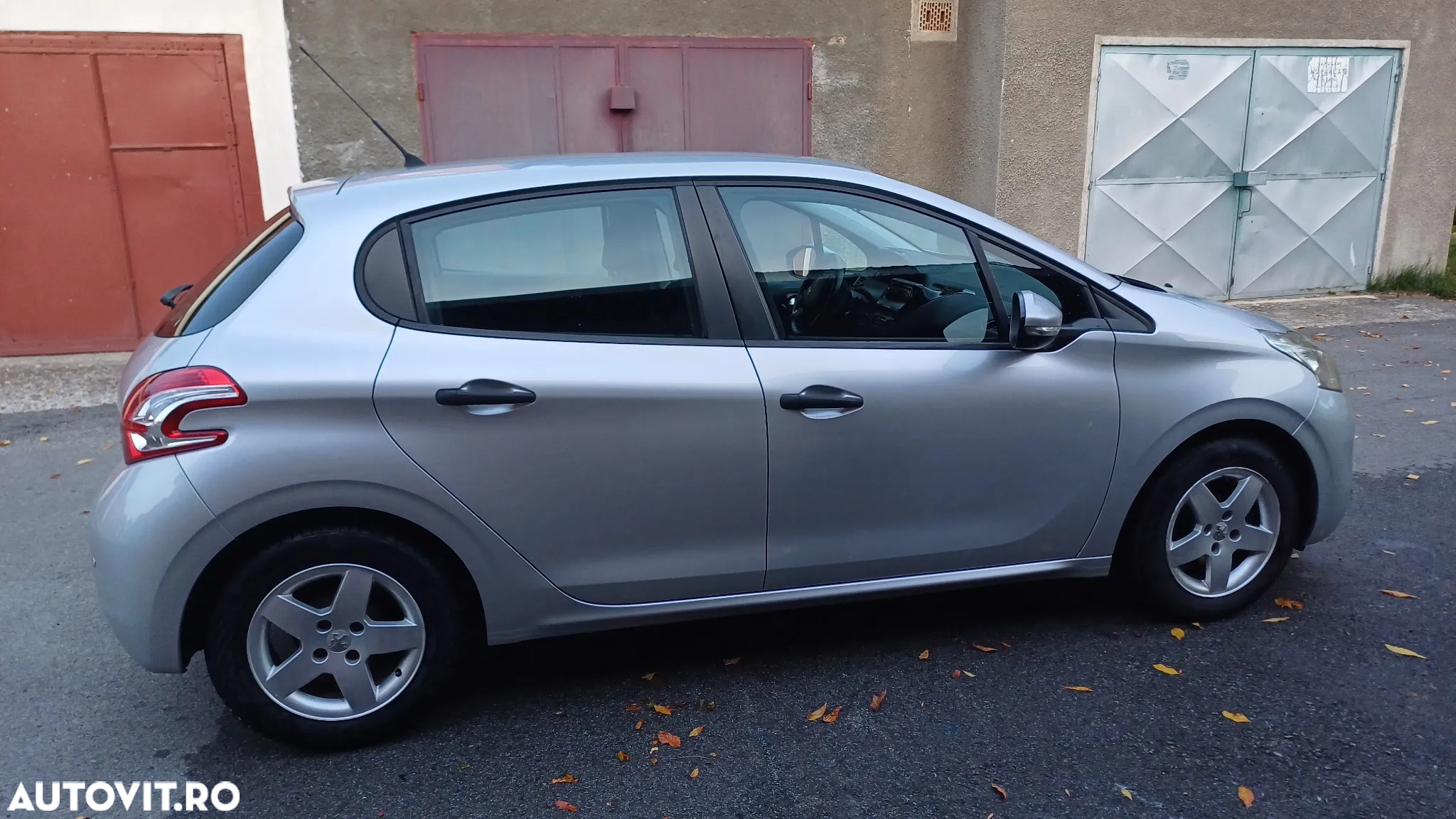 Peugeot 208 - 4