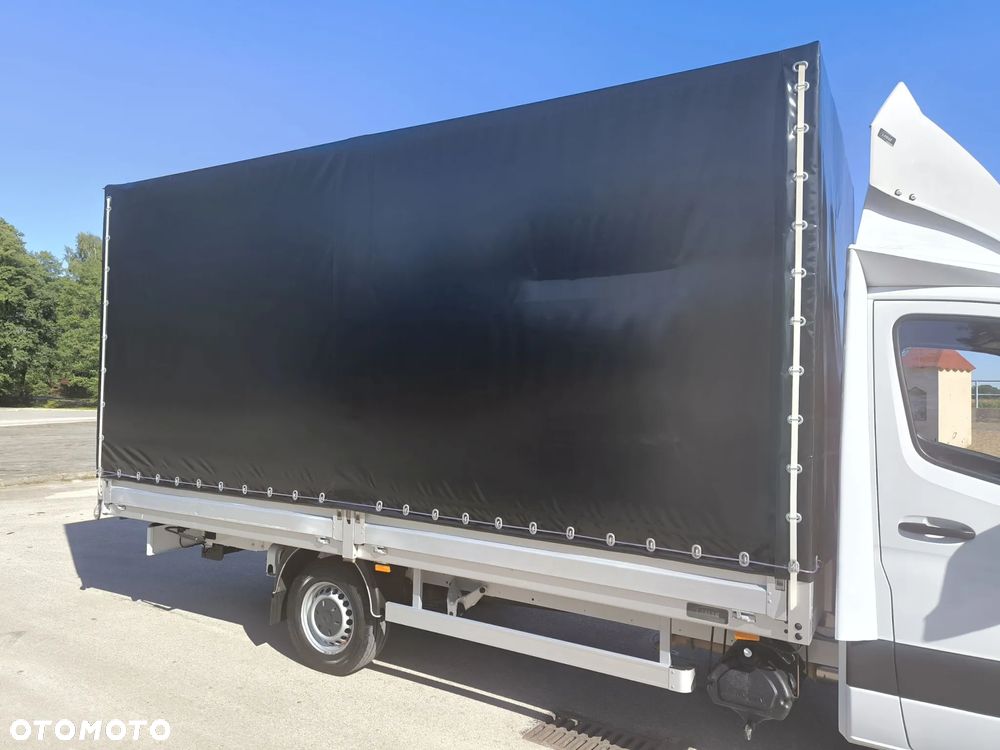 Mercedes-Benz Sprinter - 15