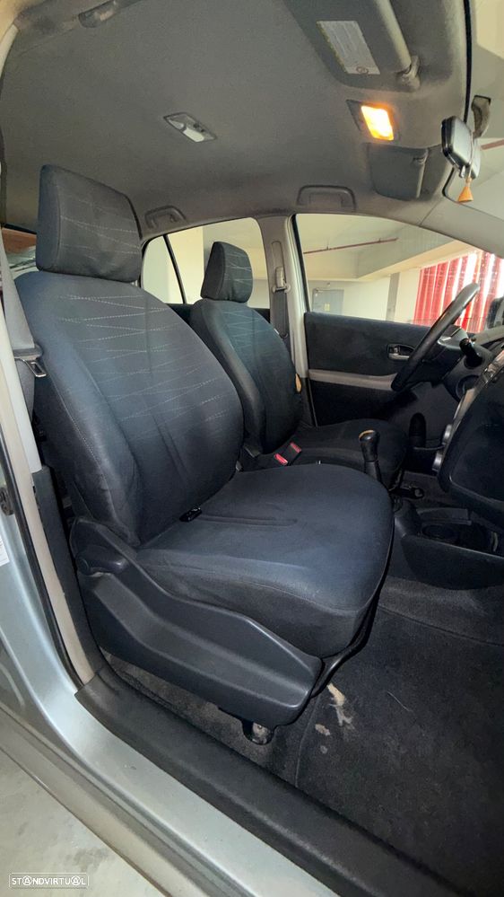 Toyota Yaris 1.0 VVT-i Sol AC+VSC - 15