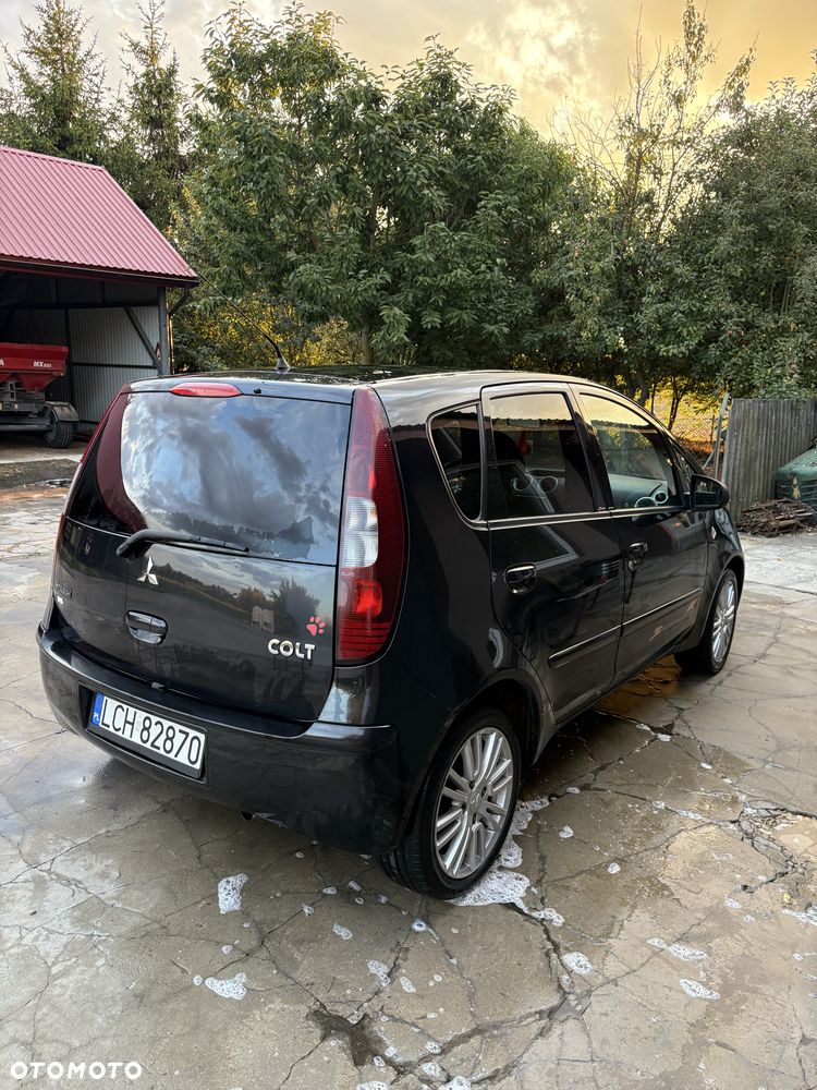 Mitsubishi Colt - 2