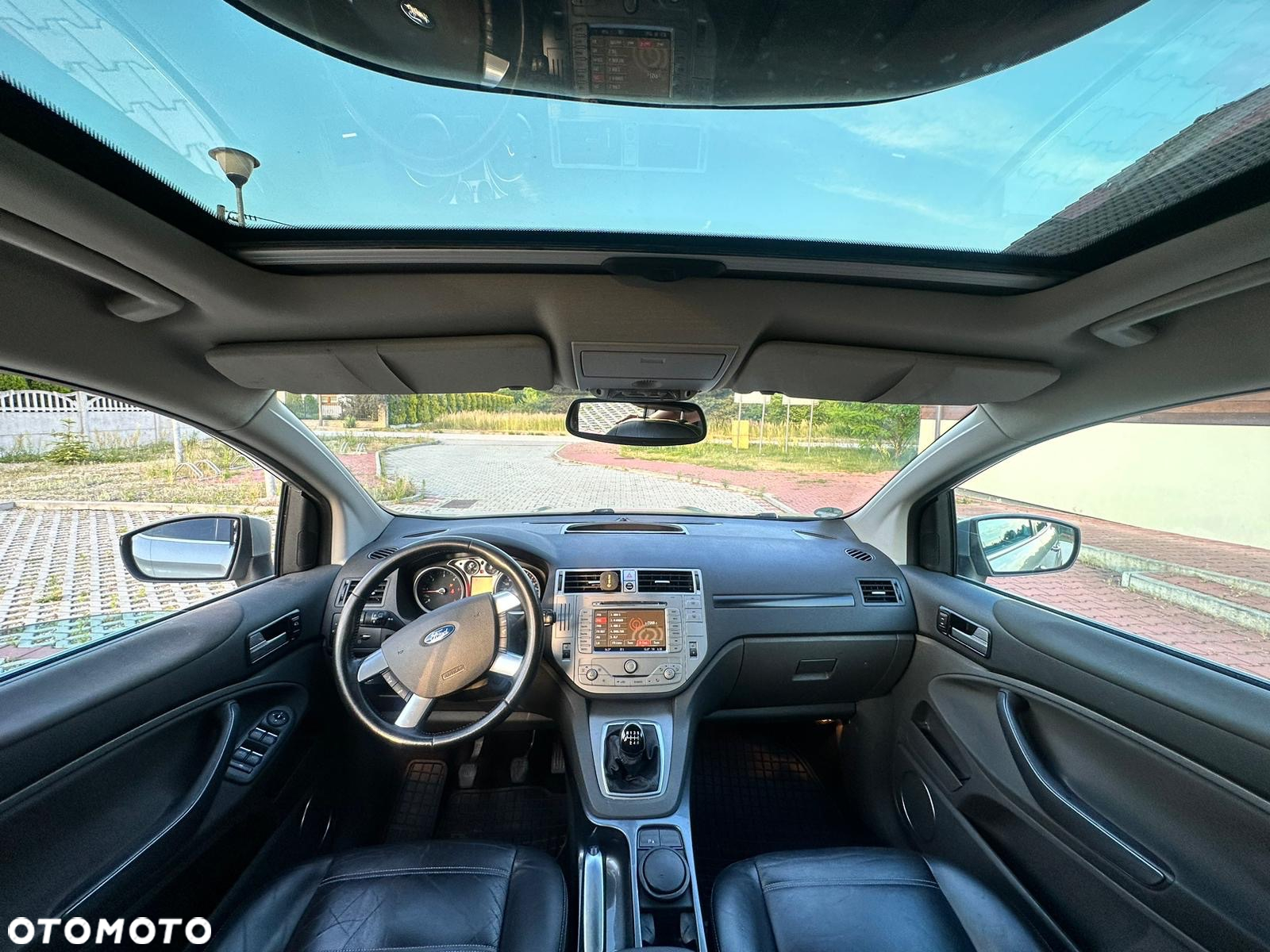 Ford Kuga - 12