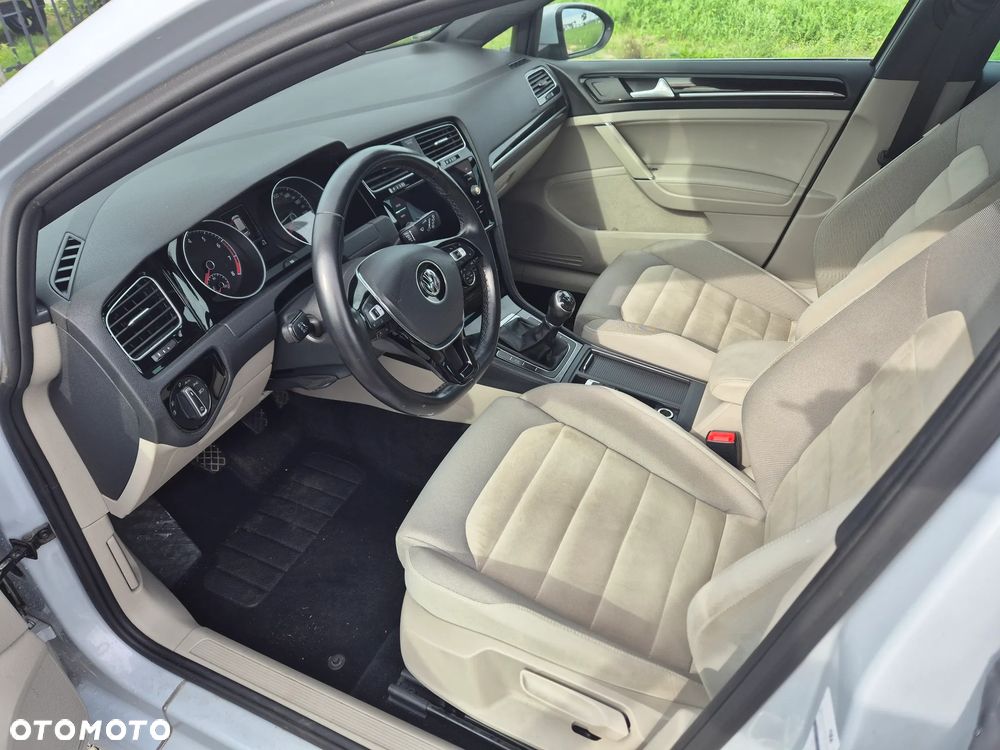 Volkswagen Golf 1.5 TSI BlueMotion ACT Highline - 8