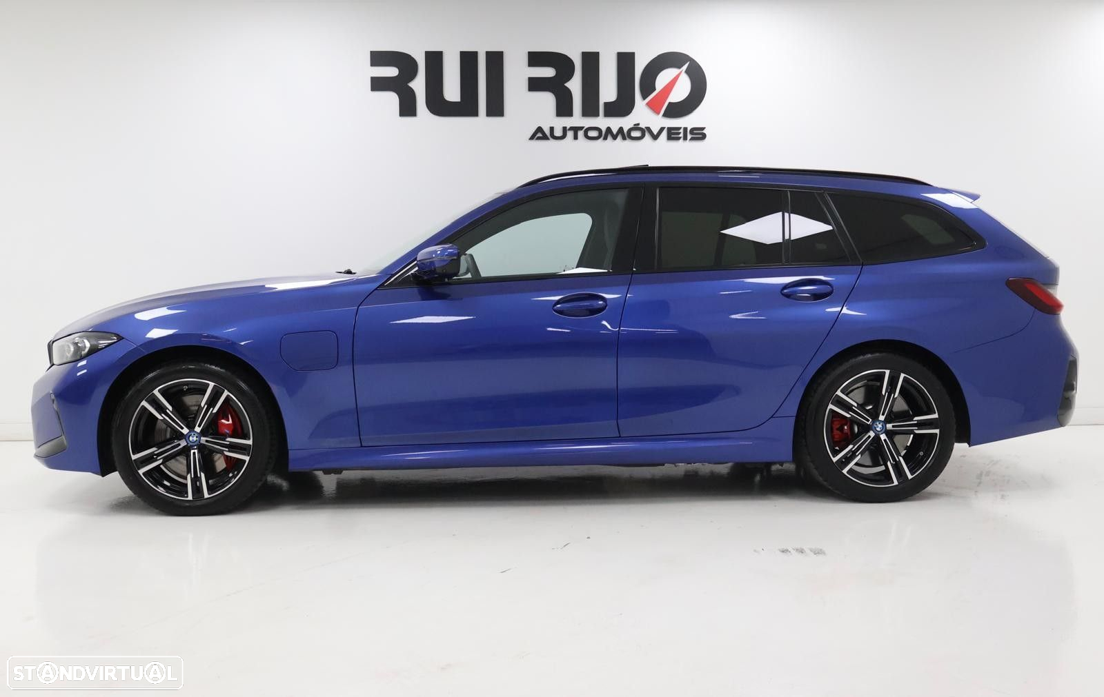 BMW 330 e Touring Pack Desportivo M Pro Auto - 10