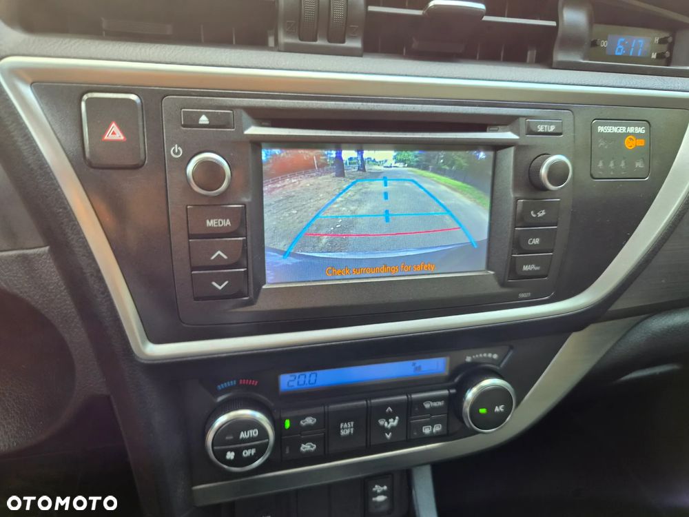 Toyota Auris 1.33 VVT-i Active - 14