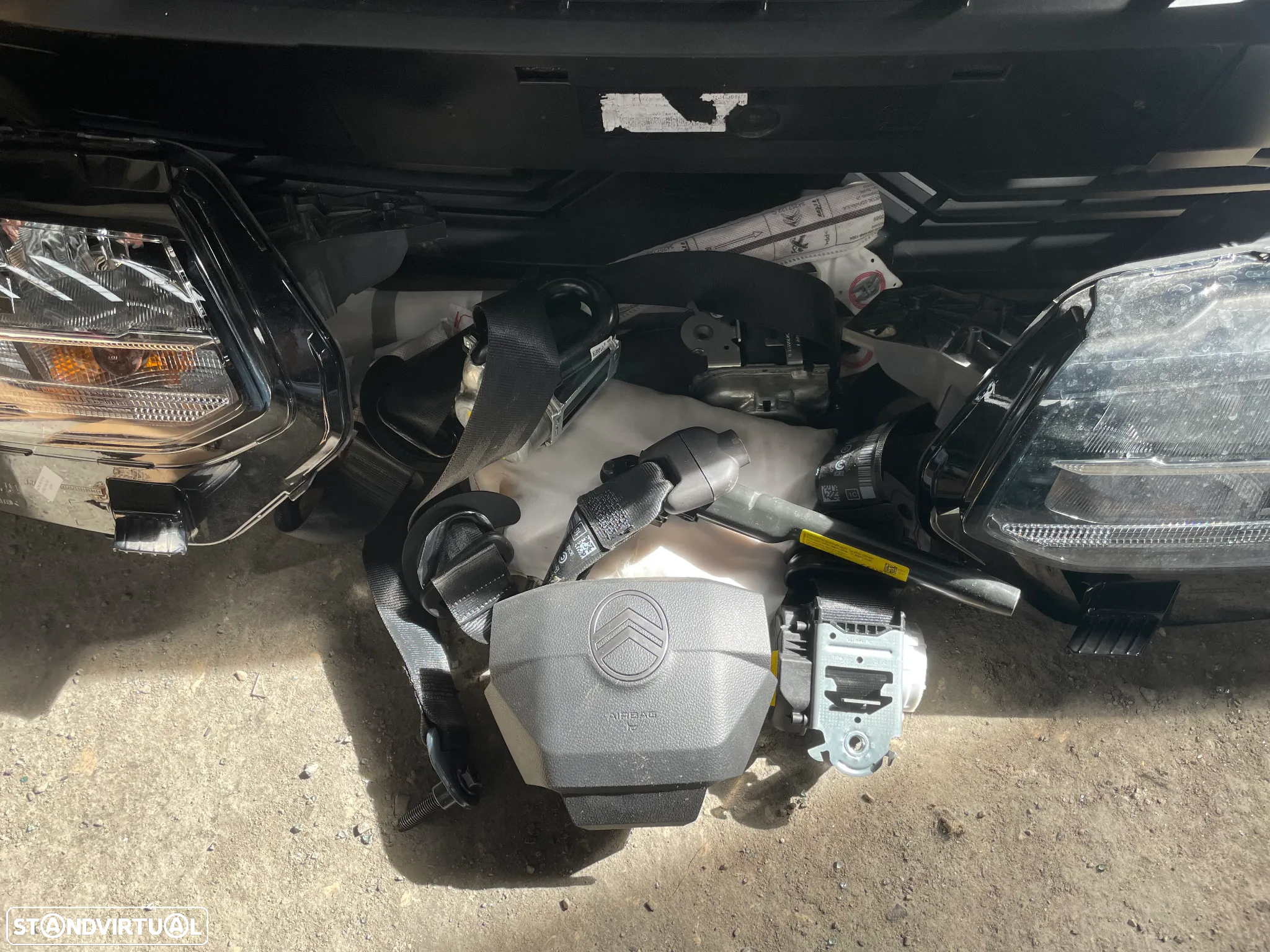 Frente completa e airbags Citroen Berlingo 1.5Hdi de 2024 usada - 2