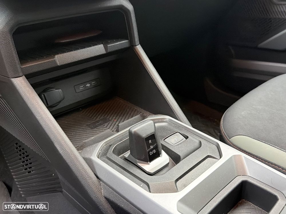 Dacia Duster 1.6 Hybrid Extreme - 10