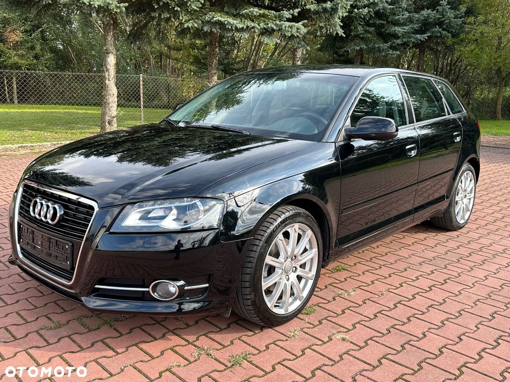 Audi A3 Sportback 1.6 TDI DPF Ambiente - 27