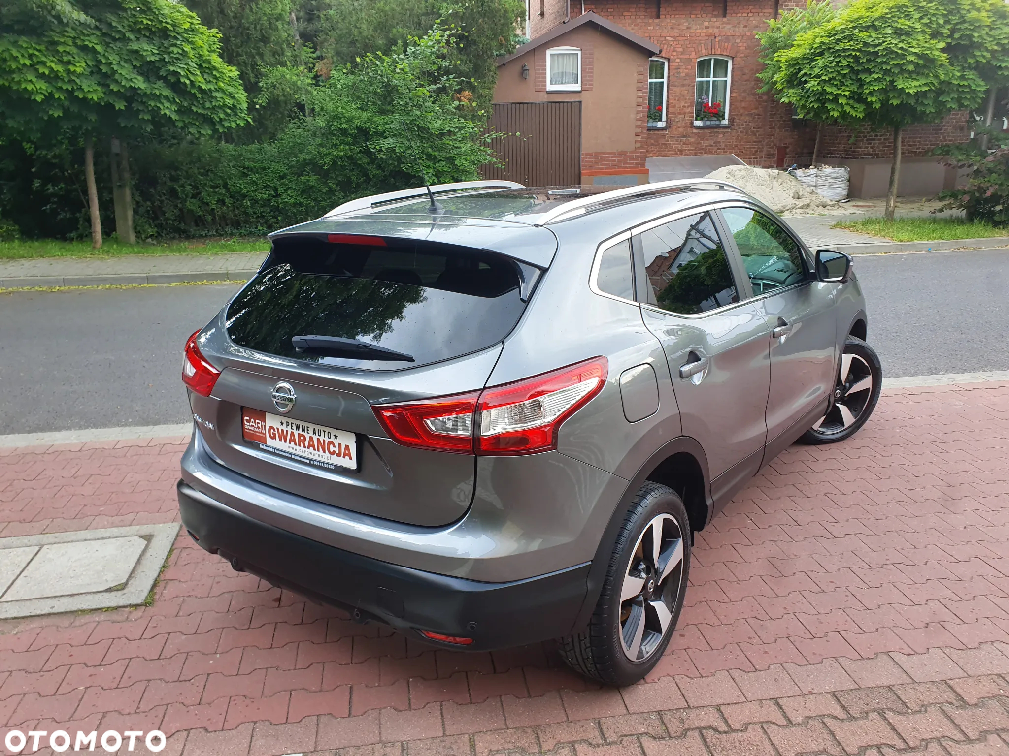 Nissan Qashqai 1.6 DIG-T N-Connecta - 36