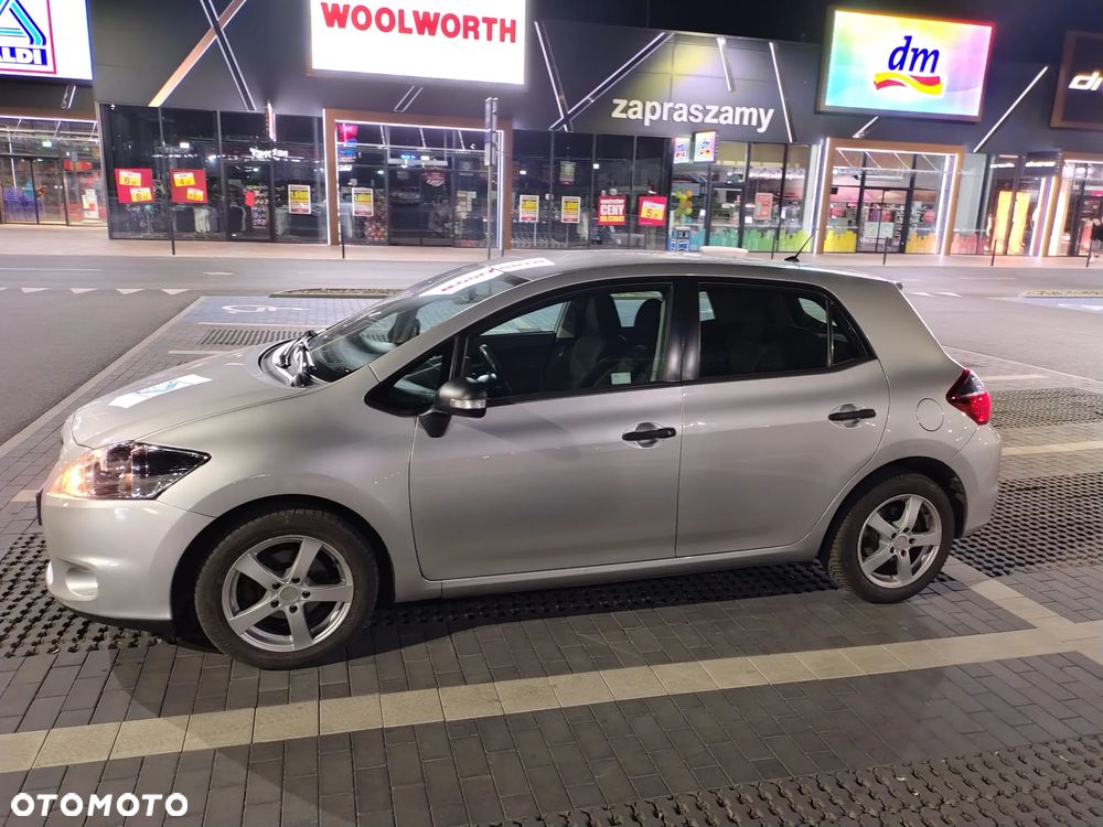 Toyota Auris 1.6 Active - 2