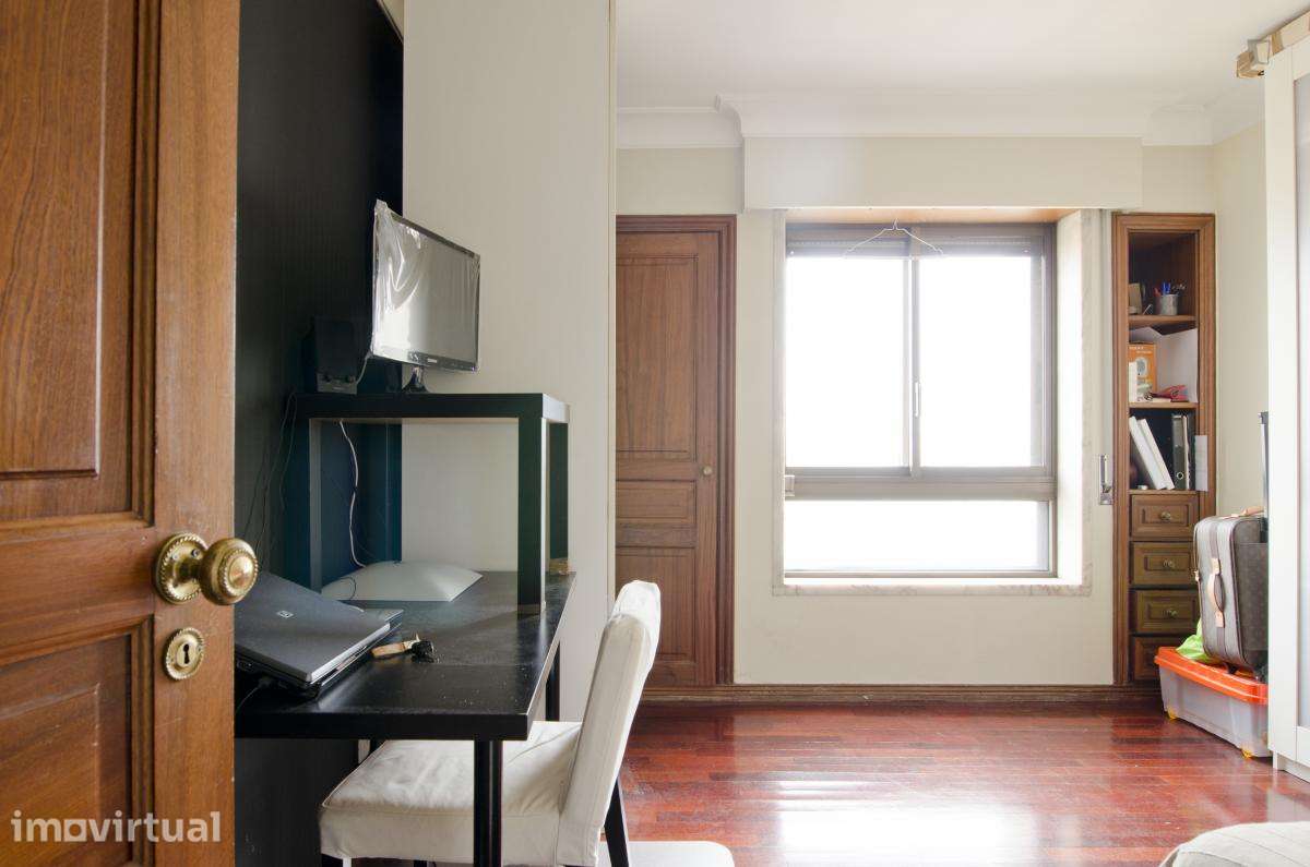 Quarto - localizado em Lumiar Lisbon - Grande imagem: 3/11