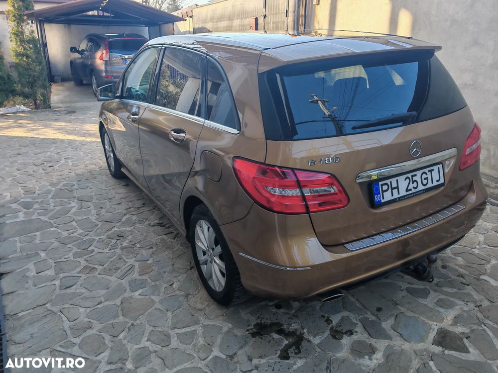 Mercedes-Benz B 180 BlueEfficiency 7G-DCT - 5