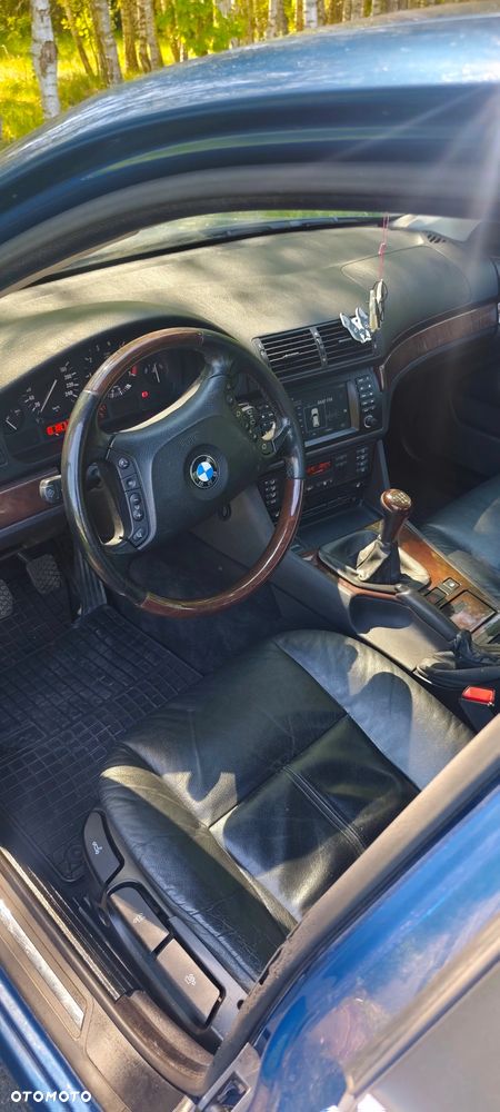 BMW Seria 5 525i - 14