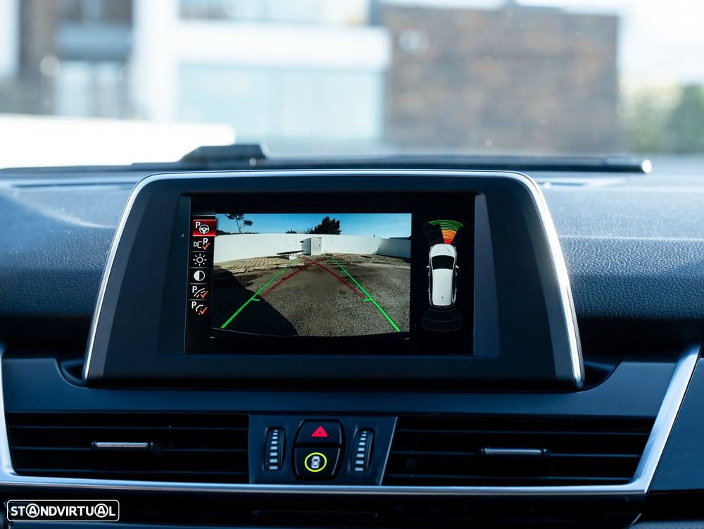 BMW 216 Gran Tourer d Aut. Sport Line - 27