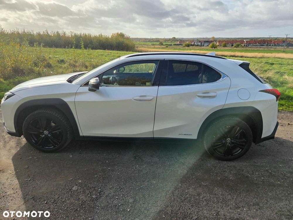 Lexus UX - 7