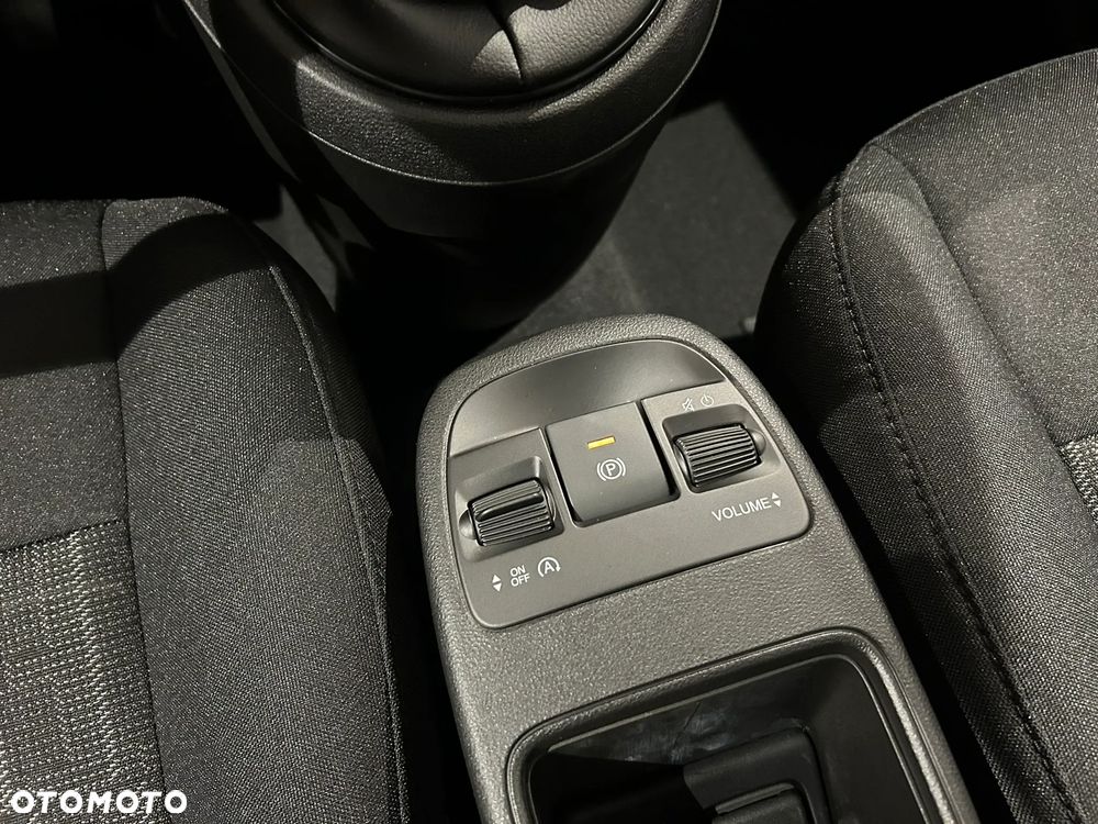 Fiat 500 ver-1-0-hybrid - 17