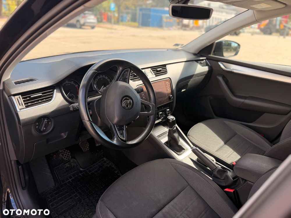 Skoda Octavia 1.5 TSI ACT Active - 4